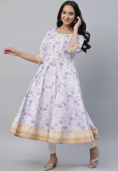 Embrace Elegance Breezy White Floral 3/4 Sleeve Kurta